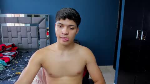 davidro030 online show from 09-25-25, 08:34