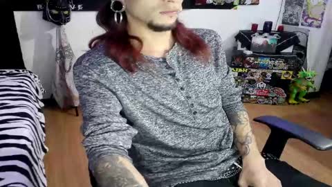 Snapshot of davidroses420 chatting on 01-06-25, 04:58 online show from 01-06-25, 04:58