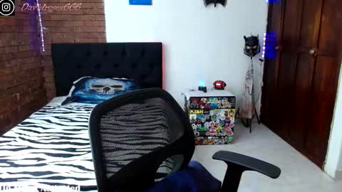   online show from 11-21-25, 06:39