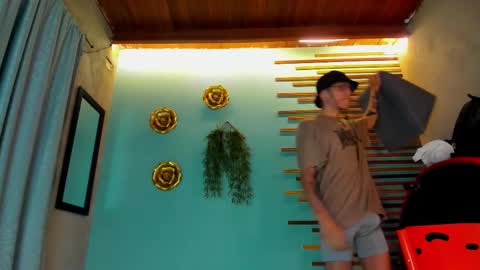 daviid_huge online show from 10-11-25, 01:42