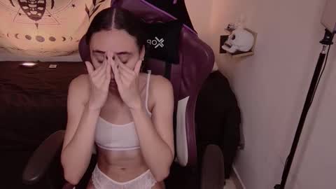 Davina online show from 12-16-25, 04:56