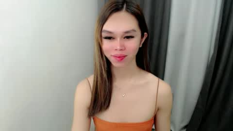 Snapshot of davinascott_03 chatting on 09-20-25, 09:38 Davina online show from 09-20-25, 09:38