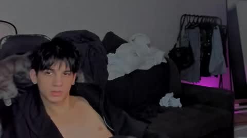 Snapshot of davisross chatting on 01-21-25, 08:11 davis online show from 01-21-25, 08:11