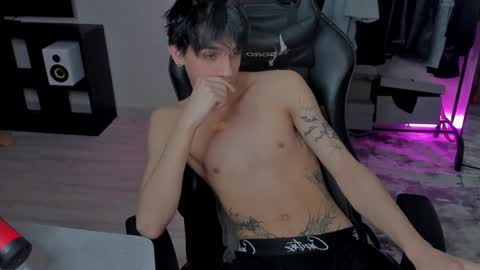 Snapshot of davisross chatting on 02-20-25, 09:53 davis online show from 02-20-25, 09:53