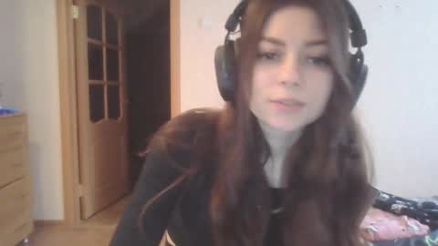 Alice online show from 03-04-25, 12:33