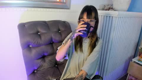 Snapshot of dayanne7 chatting on 12-17-24, 05:40 dayanne7 online show from 12-17-24, 05:40