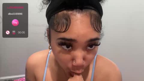 dayqueen1 online show from 09-23-25, 11:57