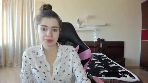 Snapshot of dazdrasmigdasue chatting on 01-13-25, 08:15 dazdrasmigdasue online show from 01-13-25, 08:15