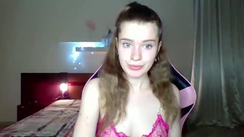 Snapshot of dazdrasmigdasue chatting on 01-26-25, 09:18 dazdrasmigdasue online show from 01-26-25, 09:18