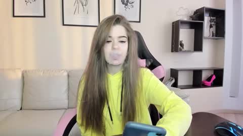 Snapshot of dazdrasmigdasue chatting on 02-25-25, 03:16 dazdrasmigdasue online show from 02-25-25, 03:16