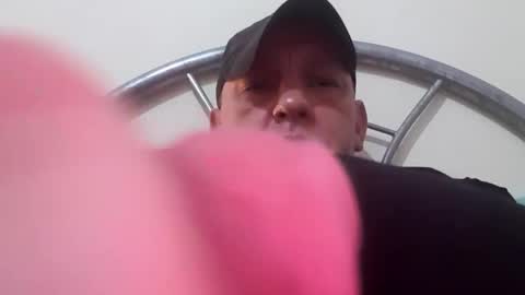 Snapshot of dazzaboxer chatting on 10-01-25, 02:06 dazzaboxer online show from 10-01-25, 02:06