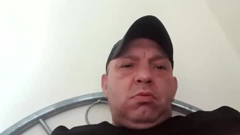 Snapshot of dazzaboxer chatting on 10-04-25, 01:53 dazzaboxer online show from 10-04-25, 01:53