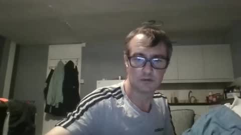 Dazzill online show from 10-18-25, 06:30