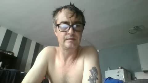 Dazzill online show from 10-19-25, 01:45