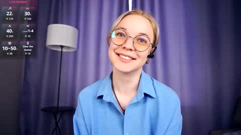 Charlie 18yo online show from 09-30-25, 06:18