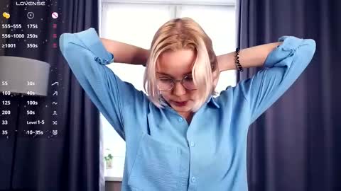 Charlie 18yo online show from 10-10-25, 05:28