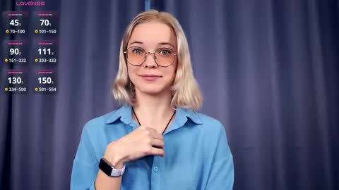 Charlie 18yo online show from 10-17-25, 05:43