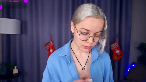Charlie 18yo online show from 12-16-25, 06:07