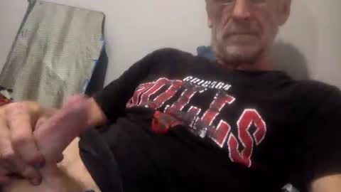 deanofflove221000 online show from 10-05-25, 12:53