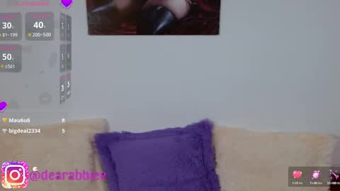 Snapshot of dearabbie chatting on 01-11-25, 01:11 DearAbbie online show from 01-11-25, 01:11