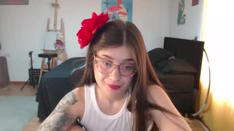 Snapshot of dearlilith6666 chatting on 01-05-26, 05:27 dearlilith6666 online show from 01-05-26, 05:27