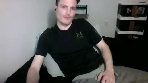 Dee4dayz online show from 12-18-25, 01:22