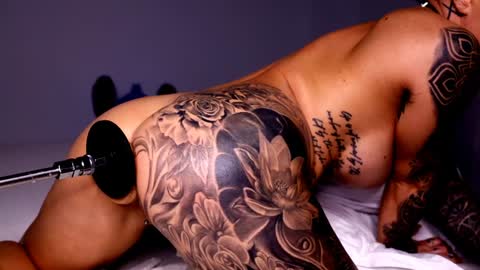   Tikhomirov old usersname    Instagram- tikhomirovandreea17 Twitter DeeaOfficial17  online show from 10-16-25, 05:14