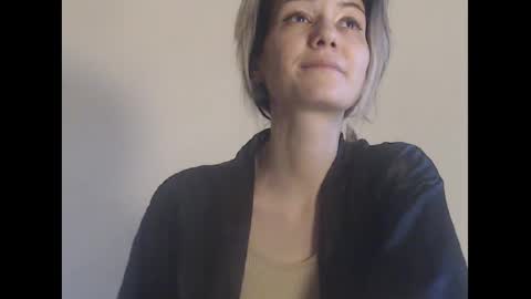 Deelightfull online show from 01-04-25, 12:38