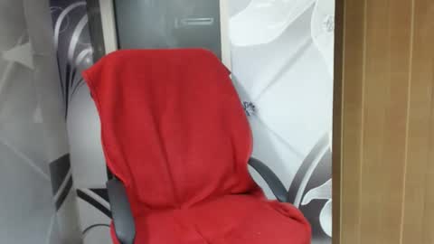 hi guys i m a cute milf i m here for good time and nice people pls be respectfool and enjoy me online show from 02-14-26, 03:14