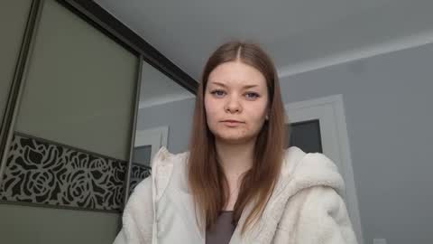 Snapshot of deettabinker chatting on 02-26-26, 11:42 Camila online show from 02-26-26, 11:42