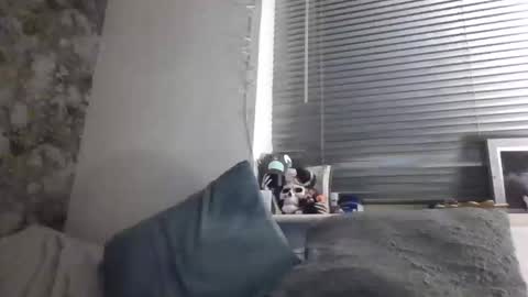 Snapshot of deetwo345 chatting on 10-29-25, 12:02 deetwo345 online show from 10-29-25, 12:02