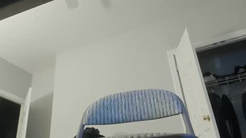 Snapshot of deeznutz343 chatting on 02-21-25, 09:02 Deez Nutz online show from 02-21-25, 09:02