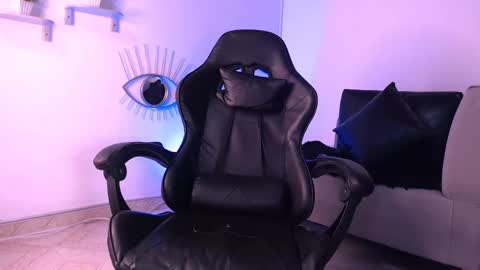 Snapshot of deivy_gram chatting on 02-27-25, 03:25  DEIVY  online show from 02-27-25, 03:25