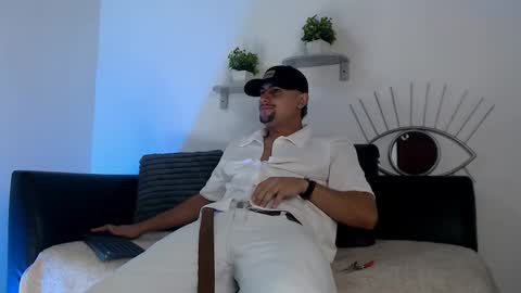 Snapshot of deivy_gram chatting on 09-28-25, 06:41  DEIVY  online show from 09-28-25, 06:41