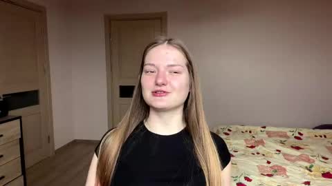 Mila online show from 04-17-26, 12:19