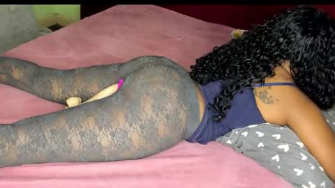 deli_la online show from 12-02-25, 06:36