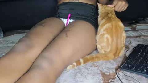 deli_la online show from 03-12-26, 06:03