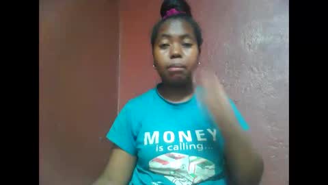 deliah712909 online show from 01-07-25, 10:43