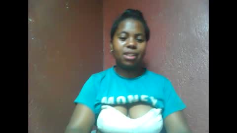 deliah712909 online show from 01-07-25, 08:21