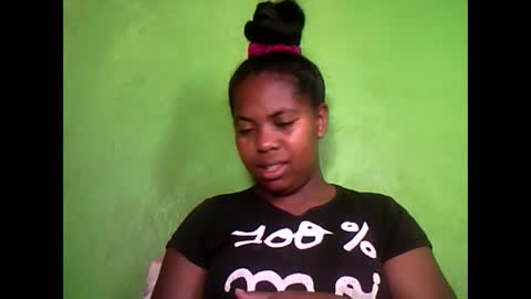 deliah712909 online show from 02-07-25, 08:11