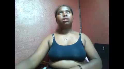 deliah712909 online show from 10-17-25, 07:00