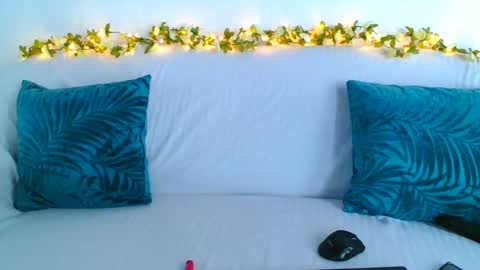 deliciaalove online show from 03-04-25, 08:49