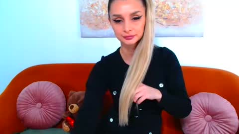 deliciaalove online show from 11-03-25, 07:04