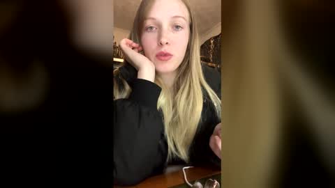 deliciousgi69 online show from 12-16-25, 07:41