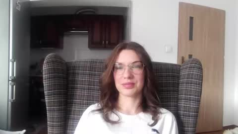 Snapshot of delightaurora chatting on 02-10-25, 07:47 Aurora online show from 02-10-25, 07:47