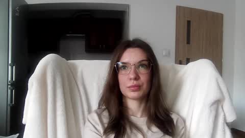 Snapshot of delightaurora chatting on 02-24-25, 07:33 Aurora online show from 02-24-25, 07:33