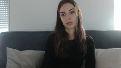 Snapshot of delightaurora chatting on 09-16-25, 05:30 Aurora online show from 09-16-25, 05:30