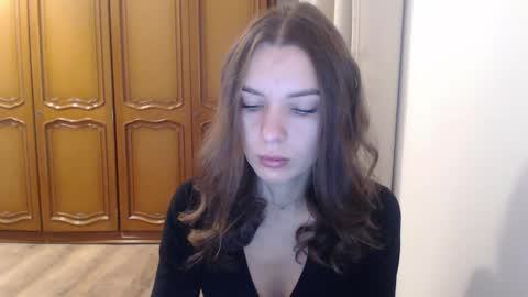 Snapshot of delightaurora chatting on 11-21-25, 06:34 Aurora online show from 11-21-25, 06:34