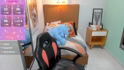 delilaquinn online show from 12-27-24, 01:22