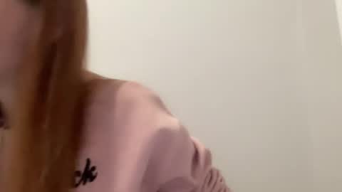 Snapshot of deliverysmile chatting on 12-16-24, 11:28 Delivery online show from 12-16-24, 11:28